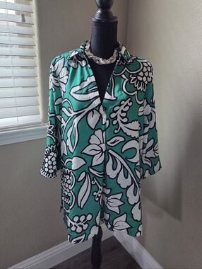 ZARA Oversized Long Flowy Flower Print Green Blouse Size M